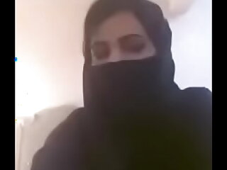 Arab Girl Akin to Chest exceeding Webcam